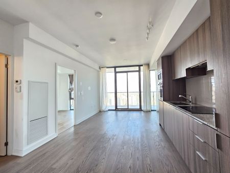 For Lease - 11 Wellesley Street Unit# 5801, Toronto, Ontario - Photo 4