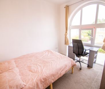 Flat K, Nova 1, George Cayley Drive - Photo 3