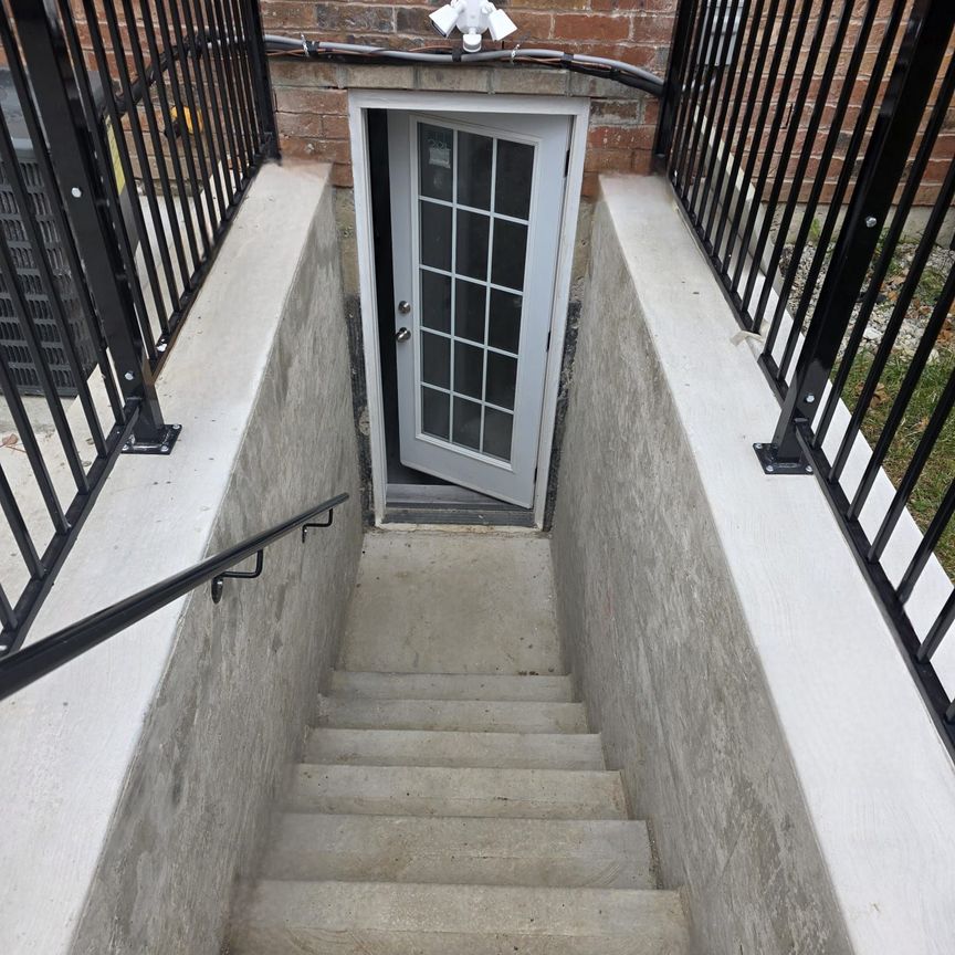 For Lease - 1081 Urell Way, Milton, Ontario - Photo 1