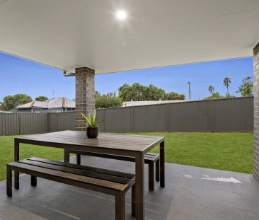 Four Bedroom Home - Photo 4