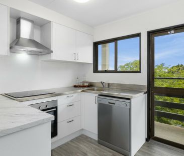 Inner City Apartment on Queen - Photo 2