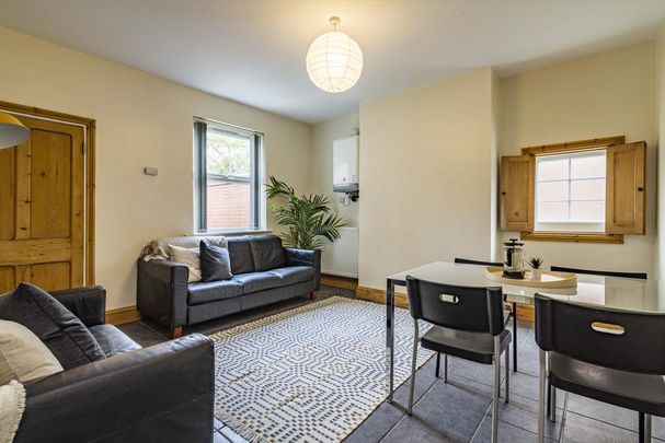 5 bedroom house to rent - Photo 1