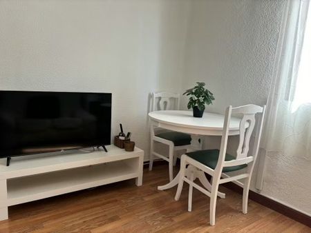 Calle de Fernando el Católico, Madrid, Community of Madrid 28015 - Foto 3