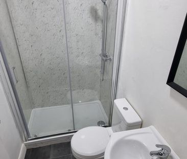 5 bedroom terraced house to rent - Photo 2