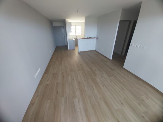 Location Appartement 3 pièces 59m² ST PAUL 97460 - Photo 1