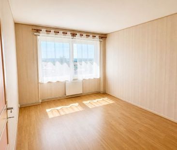 Location Appartement 4 pièces 72m² EU 76260 - Photo 2