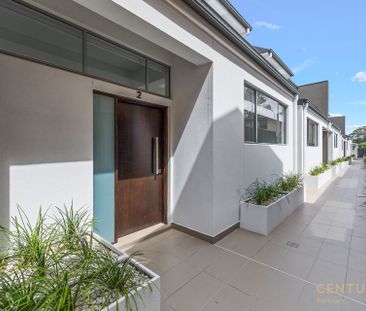 Ideal Location & Modern Townhouse&excl; - Photo 1