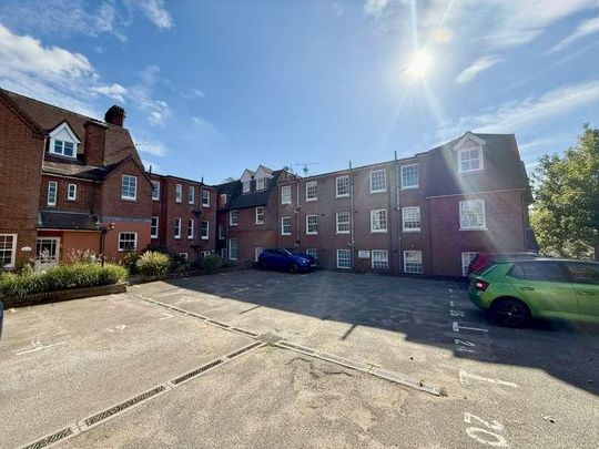 Parkwood, Henley Road, IP1 - Photo 1