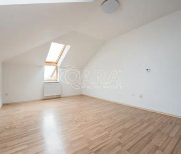 Pronájem bytu 2+kk s balkonem a možností velkého garážového stání, Praha 10 Záběhlice - Photo 4