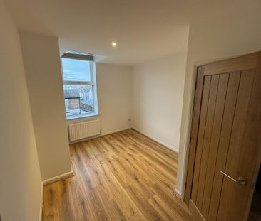 Flat to rent - Photo 3