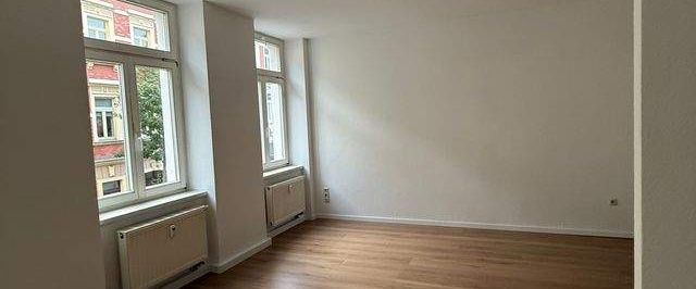 Renovierte 3 Raum Wohnung in Zwickau mit Einbauküche - Photo 1