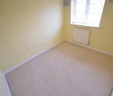 3 Bedroom Semi Detached To Let - Photo 6