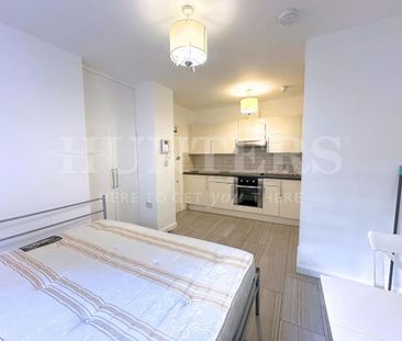 Studio to rent - Photo 3