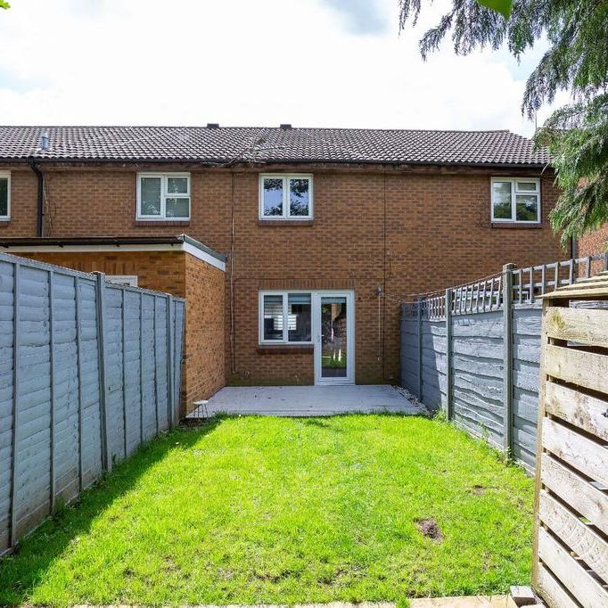 2 bedroom terraced house to rent - Photo 1