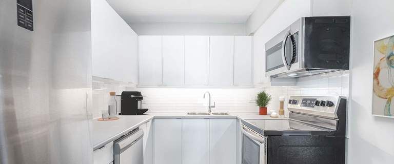 Carnegie | 450 Victoria Avenue, Windsor - Photo 1