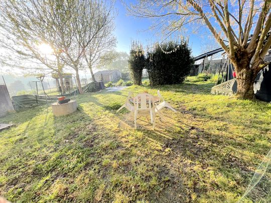 A LOUER PUGNAC MAISON DE TYPE 4 AVEC JARDIN ET GARAGE - SECTEUR PUGNAC - Photo 1