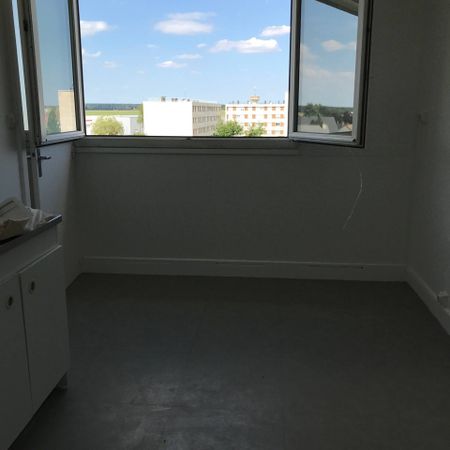 BRETEUIL SUR ITON - T4 de 82 m² - Photo 4