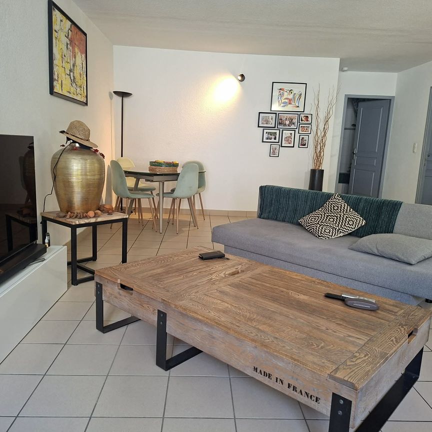 Location Appartement 3 pièces 65m² NIMES 30900 - Photo 1