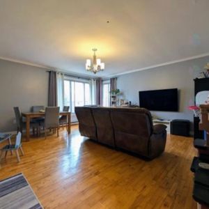 5.5 Apartment Available - A louer • For Rent - Photo 2