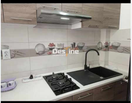 Bld. Poitiers - Chirie, Camera camin 17mp mobilata și utila - Fotografie 3
