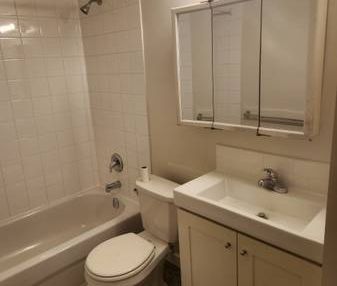 Updated Bachelor Suite in Marpole - Photo 4