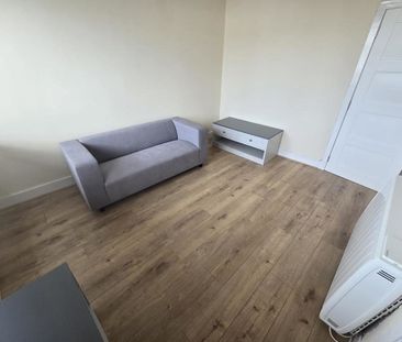 Jackson Terrace, top floor, AB24 - Photo 3