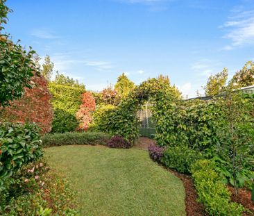 A Feel Good Family Home! - Photo 4