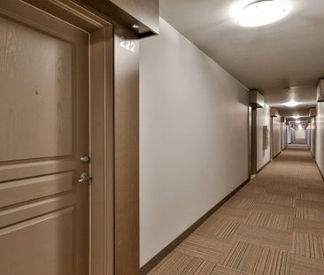 Appartement à louer - Laval (Chomedey) (Autres) - Photo 1