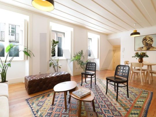 2 room luxury Flat for rent in Misericórdia, Portugal - Photo 1