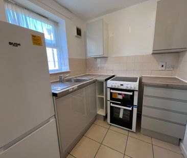 Dumbarton House Court, Bryn Y Mor Crescent, Swansea, SA1 4QX - Photo 5