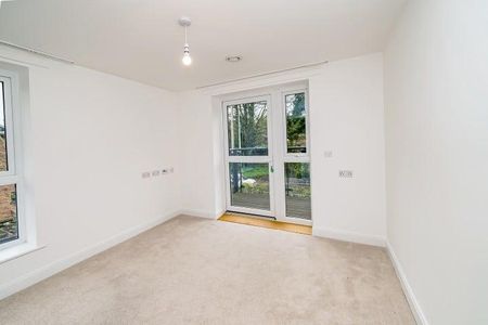 1 bedroom retirement property to rent - Photo 5