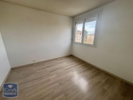 Location Appartement 3 pièces 63m² CHOLET 49300 - Photo 3