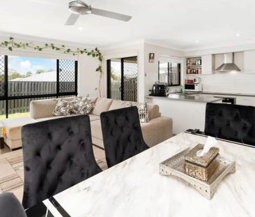 “Charming Family Home in South Ripley” - Photo 3