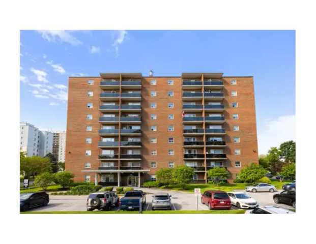 95 Paisley Boulevard West | 95 Paisley Bvld West, Mississauga - Photo 1