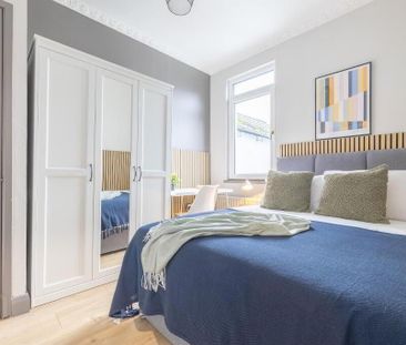 Rooms 2 & 5, 57 Ballygomartin Road, Belfast, BT13 3LB - Photo 6