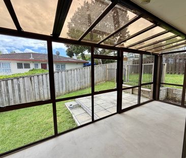 28A Birman Close, Half Moon Bay, Auckland - Photo 2