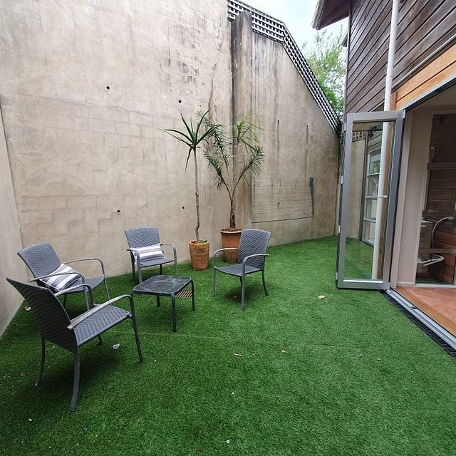 Sunny 4BR Wadestown Haven with Views! - Photo 1