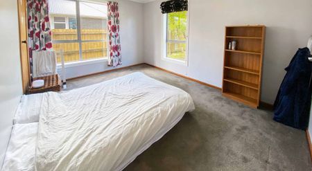 In the Zones, Close to the Action! - Photo 2