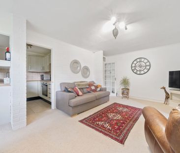 The Moorings, Hindhead - 1 bedroomProperty for lettings - Seymours - Photo 2