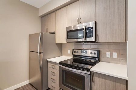 - 2 Bedroom at The Level - Photo 3