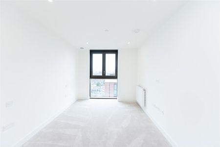 1 Affinity View, West Ham, E16 - Photo 5