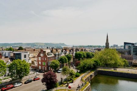 6 Bed En-suite Plus - Courtyard View - Photo 4