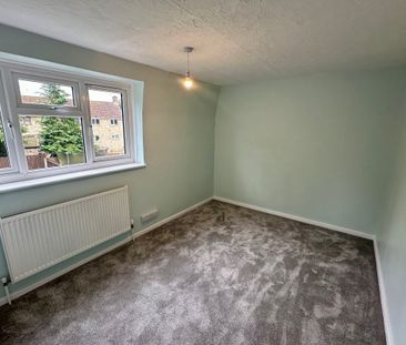 Elizabeth Road - Photo 3