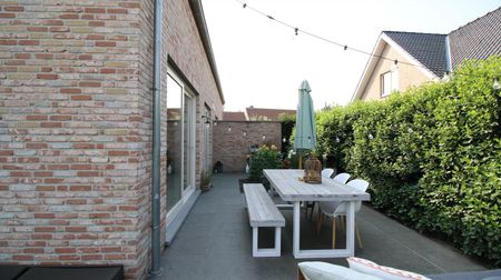 Instapklare woning op een boogschut van het centrum Zomergem - Photo 3