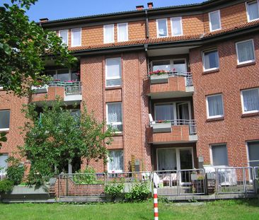 Helle 1,5 Zimmer -Dachgeschoss-Wohnung in Innenstadtnähe - 22846 No... - Photo 1