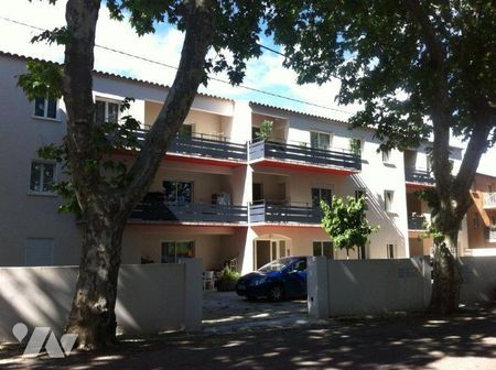 Appartement situé au rez-de-chaussée avec espace extérieur. - Photo 5