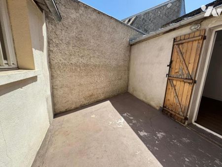 Appartement T.2 avec cour - Quartier des Docks - Photo 2