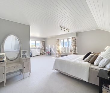 PULLY - Splendide villa individuelle d'env. 347m2 dans un quartier ... - Photo 2