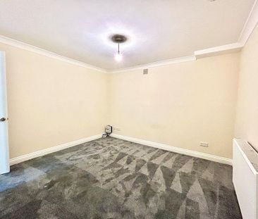 4 bedroom terraced house to rent - Photo 4