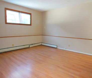 1257 WASCANA #3 ONE BEDROOM SUITE - Photo 1